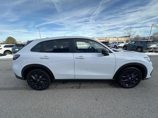 2025 Honda HR-V AWD Sport
