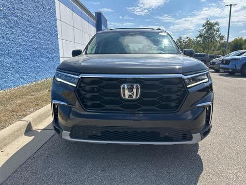 2023 Honda Pilot AWD Elite