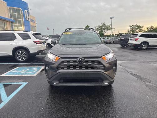2020 Toyota RAV4 Limited