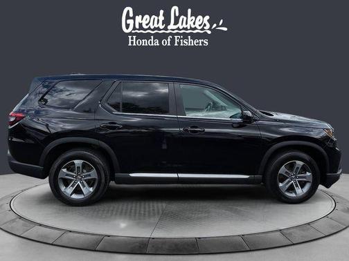 Crystal Black Pearl 2023 Honda Pilot AWD EX-L 8 Passenger