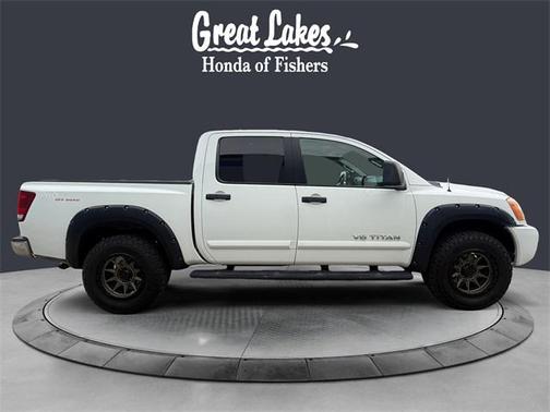 2014 Nissan Titan SV