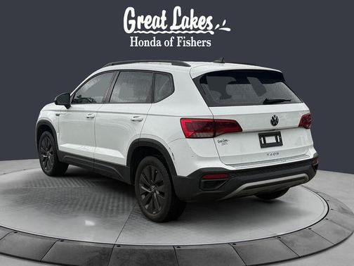 Pure White 2024 Volkswagen Taos 1.5T S