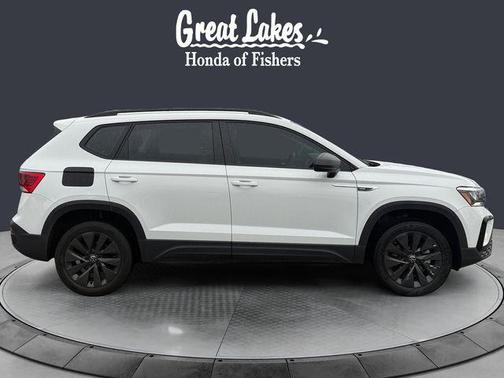 Pure White 2024 Volkswagen Taos 1.5T S