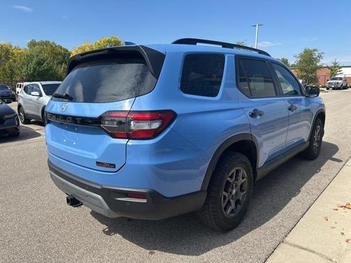 2023 Honda Pilot AWD TrailSport
