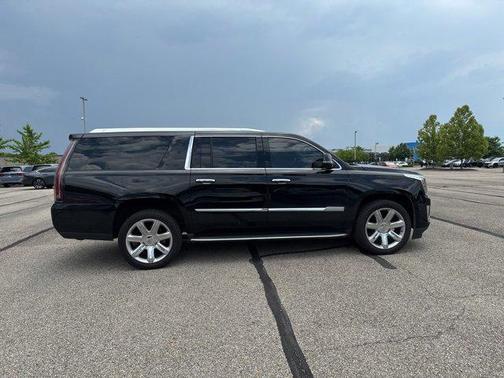 2020 Cadillac Escalade ESV Luxury