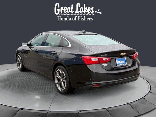 Mosaic Black Metallic 2024 Chevrolet Malibu FWD 1LT