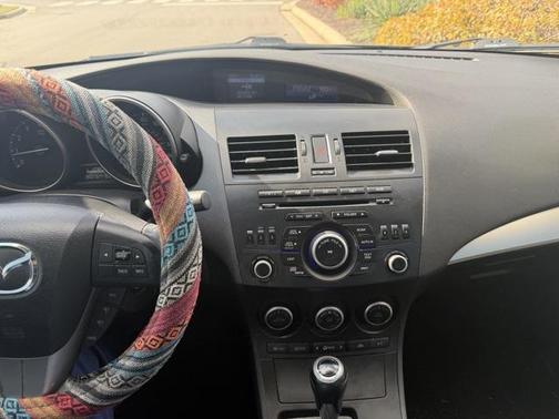 2013 Mazda Mazda3 i Touring