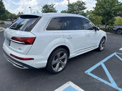 2020 Audi Q7 55 Prestige
