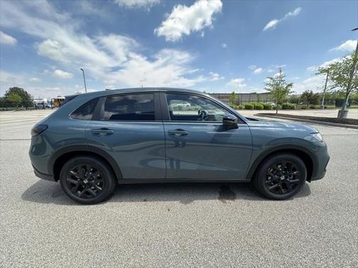 2025 Honda HR-V 2WD Sport