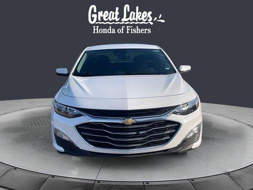 Summit White 2024 Chevrolet Malibu FWD 1LT
