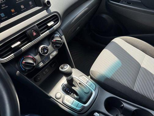 2020 Hyundai KONA SEL