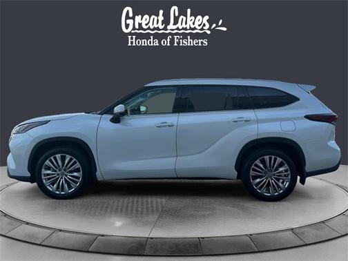 2024 Toyota Highlander Platinum