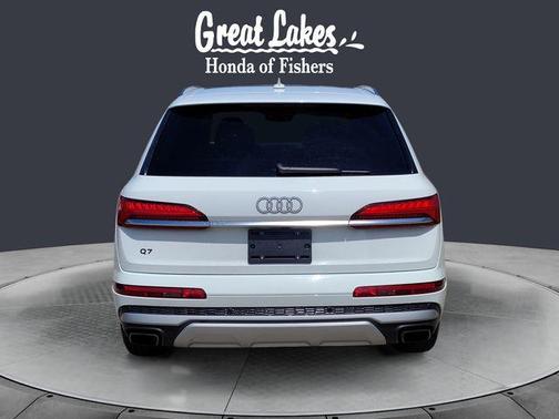 Glacier White Metallic 2025 Audi Q7 55 Premium Plus