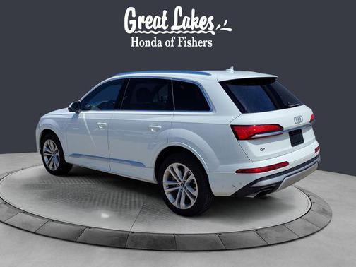 Glacier White Metallic 2025 Audi Q7 55 Premium Plus
