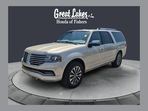 PALLADIUM WHITE GOLD METALLIC 2017 Lincoln Navigator Select