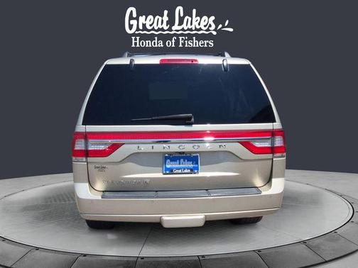 PALLADIUM WHITE GOLD METALLIC 2017 Lincoln Navigator Select