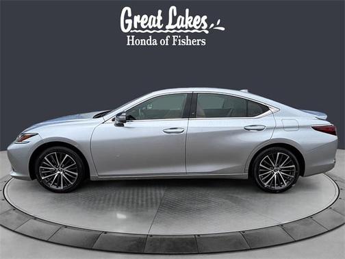 2025 Lexus ES 300h Base