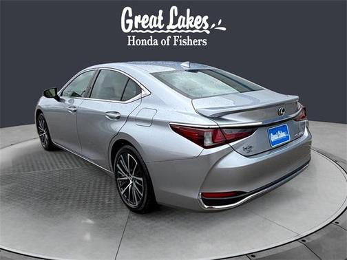2025 Lexus ES 300h Base