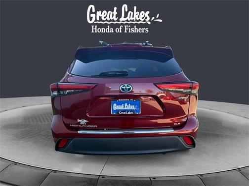 2020 Toyota Highlander Hybrid XLE