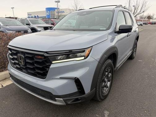 2023 Honda Pilot AWD TrailSport