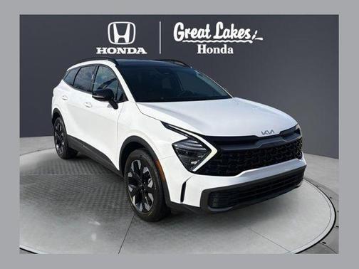Glacial White Pearl 2024 Kia Sportage X-Line