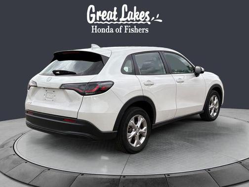 Platinum White Pearl 2025 Honda HR-V LX