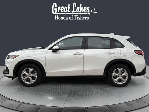 Platinum White Pearl 2025 Honda HR-V LX
