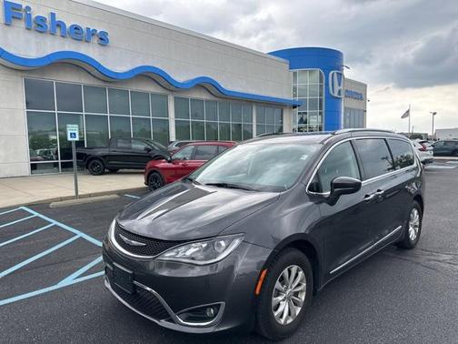 2019 Chrysler Pacifica Touring L