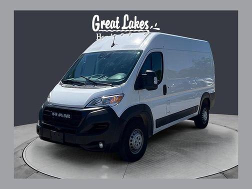 Bright White Clearcoat 2025 RAM ProMaster 2500 Tradesman