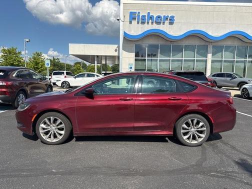 2015 Chrysler 200 S
