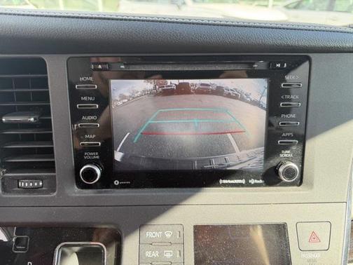 2018 Toyota Sienna XLE Premium