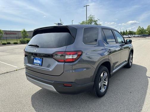 2023 Honda Pilot AWD EX-L 8 Passenger
