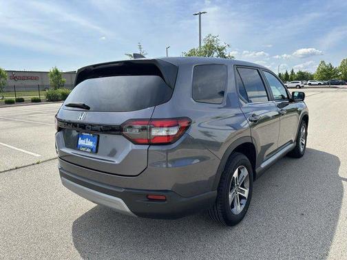 2023 Honda Pilot AWD EX-L 8 Passenger