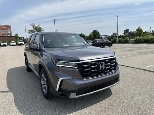 2023 Honda Pilot AWD EX-L 8 Passenger