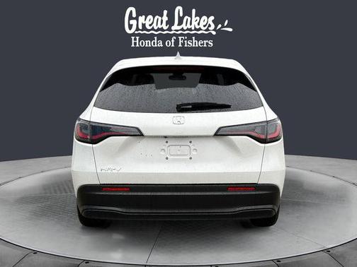 Platinum White Pearl 2026 Honda HR-V LX