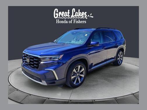 Obsidian Blue Pearl 2024 Honda Pilot Touring 8-Passenger