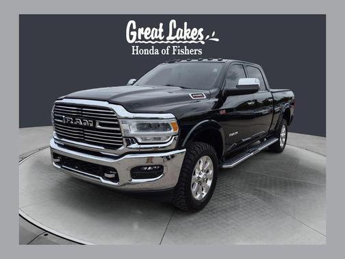 Diamond Black Crystal Pearlcoat 2022 RAM 2500 Laramie Crew Cab 4x4 6'4' Box