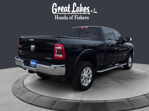 Diamond Black Crystal Pearlcoat 2022 RAM 2500 Laramie Crew Cab 4x4 6'4' Box