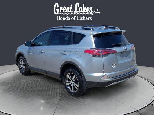 Silver Sky Metallic 2018 Toyota RAV4 XLE