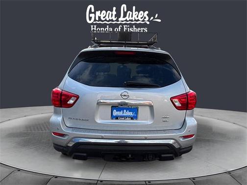 2018 Nissan Pathfinder SL