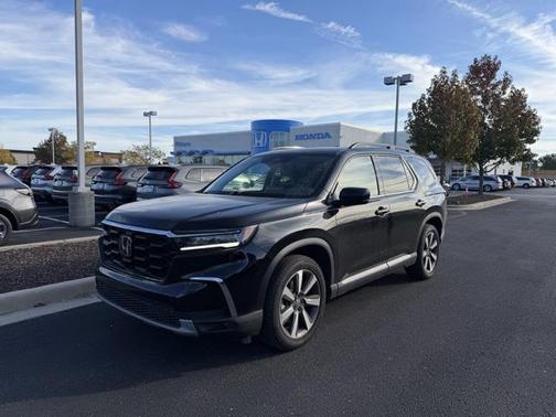 2025 Honda Pilot Touring 8-Passenger