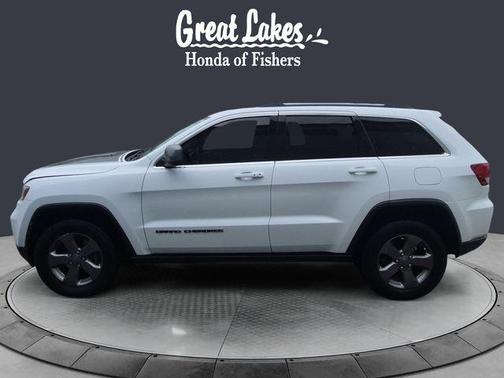 Bright White Clearcoat 2013 Jeep Grand Cherokee Laredo