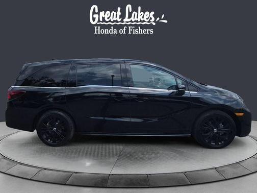 Crystal Black Pearl 2025 Honda Odyssey Sport-L