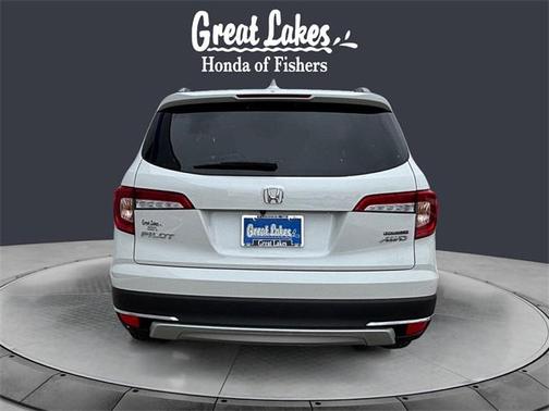 2022 Honda Pilot Touring 8-Passenger