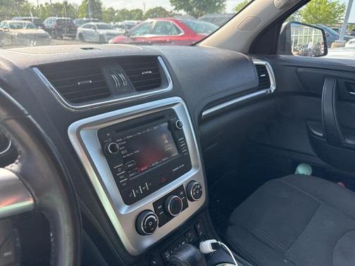 2016 GMC Acadia SLE-2