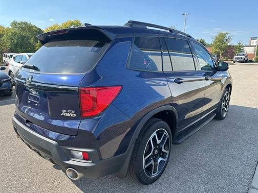 2023 Honda Passport AWD Elite