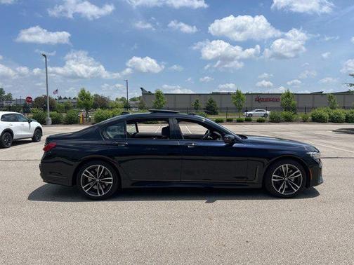 2021 BMW 750 i xDrive