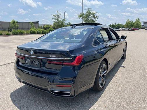 2021 BMW 750 i xDrive