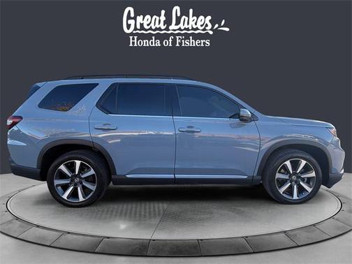 2023 Honda Pilot Touring 8-Passenger