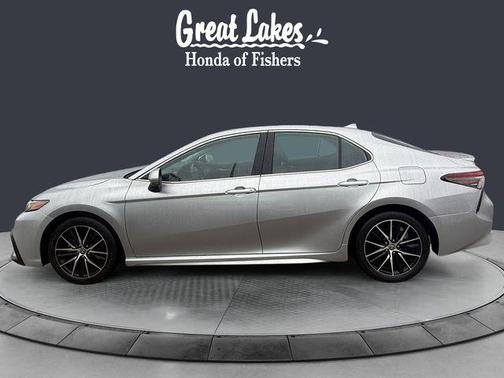 Celestial Silver Metallic 2024 Toyota Camry SE